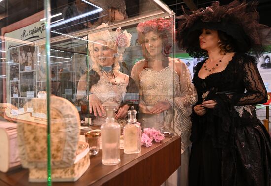 The Glorious Perfumers of Royal Russia exhibition