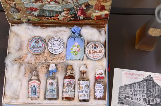 The Glorious Perfumers of Royal Russia exhibition