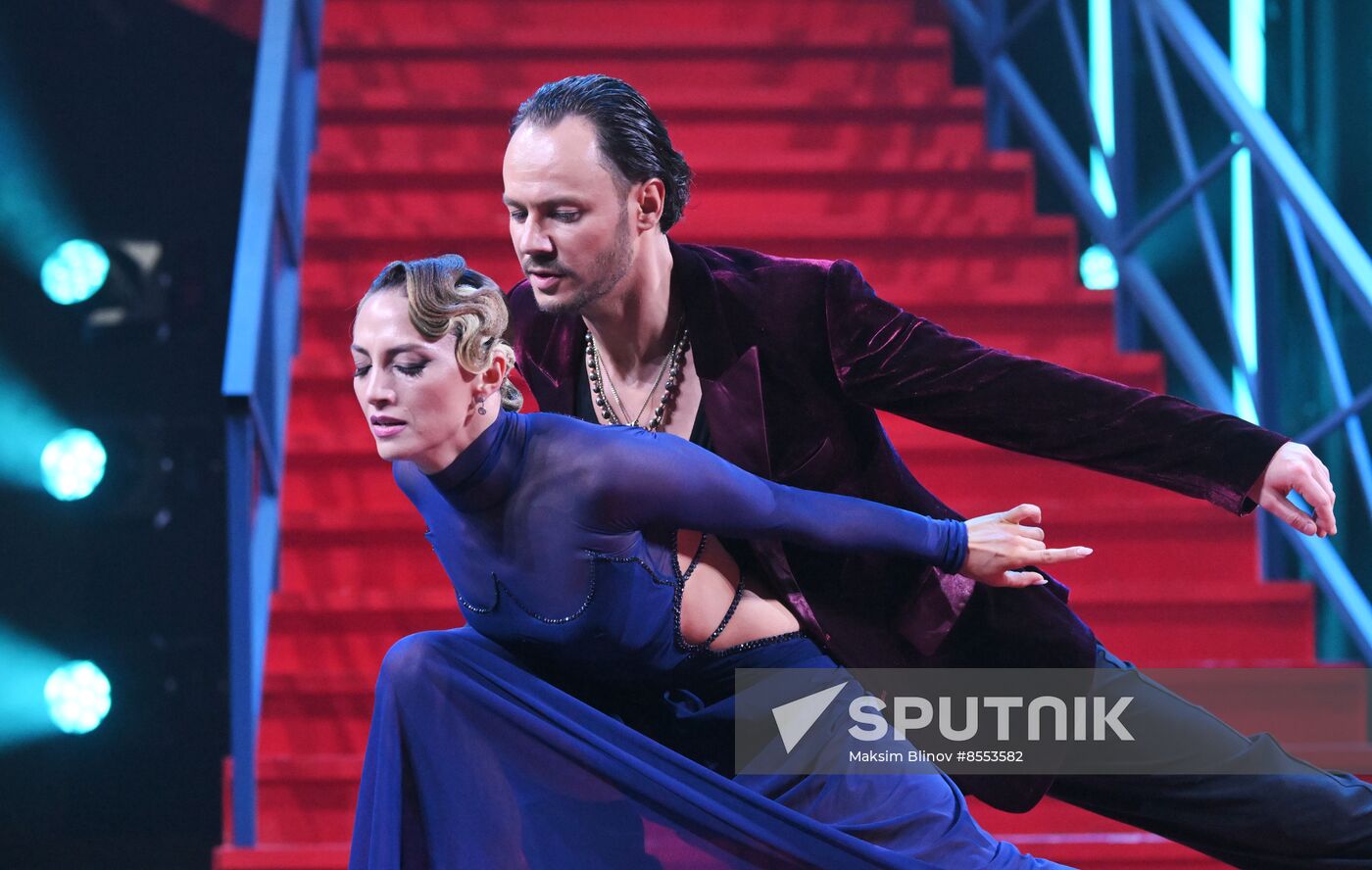 Russia Hotel Story Dance Show