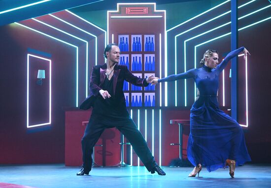 Russia Hotel Story Dance Show