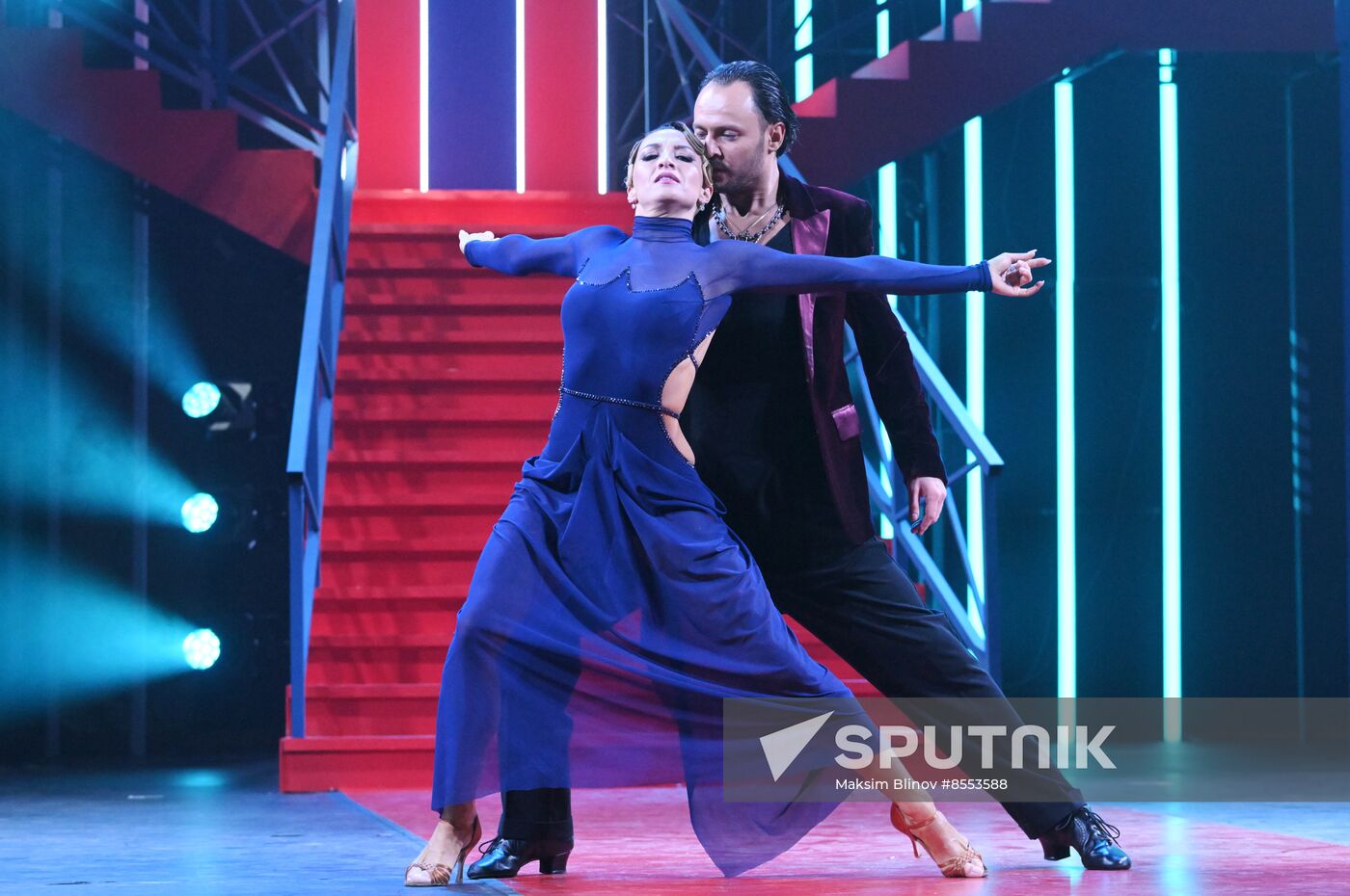 Russia Hotel Story Dance Show