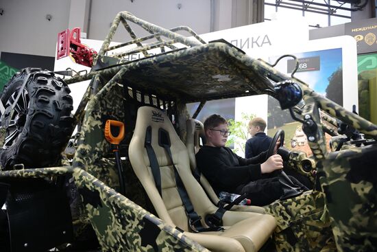 The International RUSSIA EXPO forum and exhibition. The Chaborz buggy at the stand of the Chechen Republic. Location: Russia, Moscow. Author: Vladimir Astapkovich/Sputnik. International RUSSIA EXPO forum and exhibition