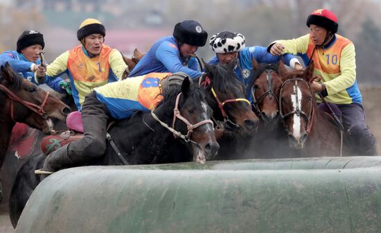 Kyrgyzstan Traditional Horse Game