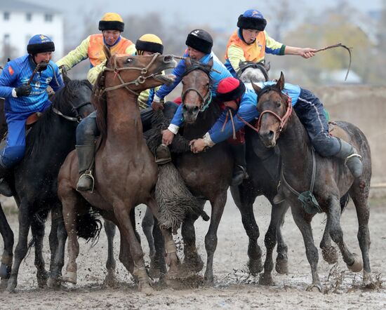 Kyrgyzstan Traditional Horse Game