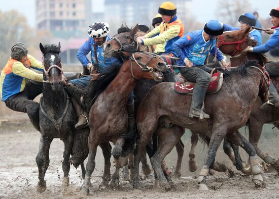 Kyrgyzstan Traditional Horse Game