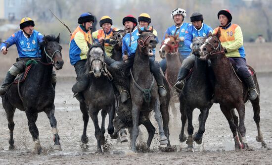 Kyrgyzstan Traditional Horse Game