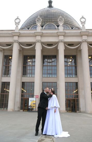 RUSSIA EXPO. Wedding at VDNKh: A Day of Cosmic Scale