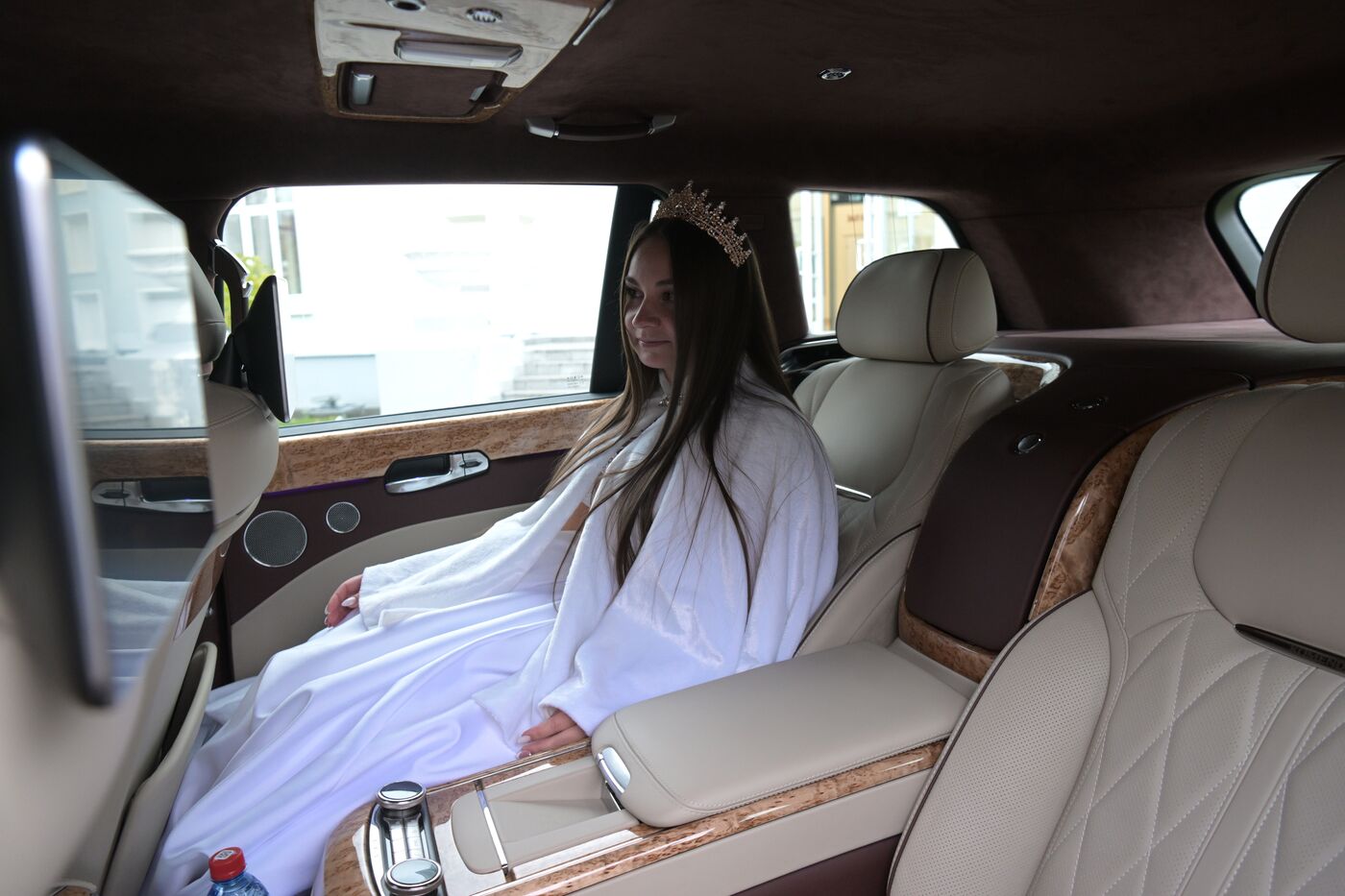 RUSSIA EXPO. Wedding at VDNKh: A Day of Cosmic Scale