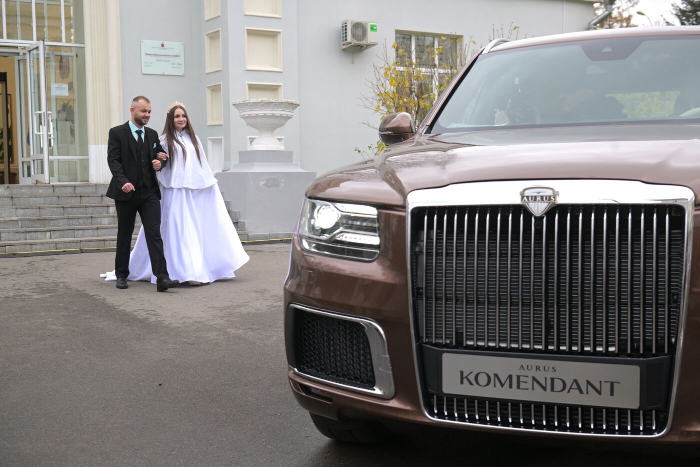 RUSSIA EXPO. Wedding at VDNKh: A Day of Cosmic Scale