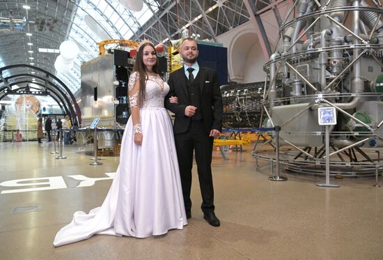 RUSSIA EXPO. Wedding at VDNKh: A Day of Cosmic Scale