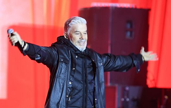 International RUSSIA EXPO forum and exhibition. Singer Oleg Gazmanov tribute show