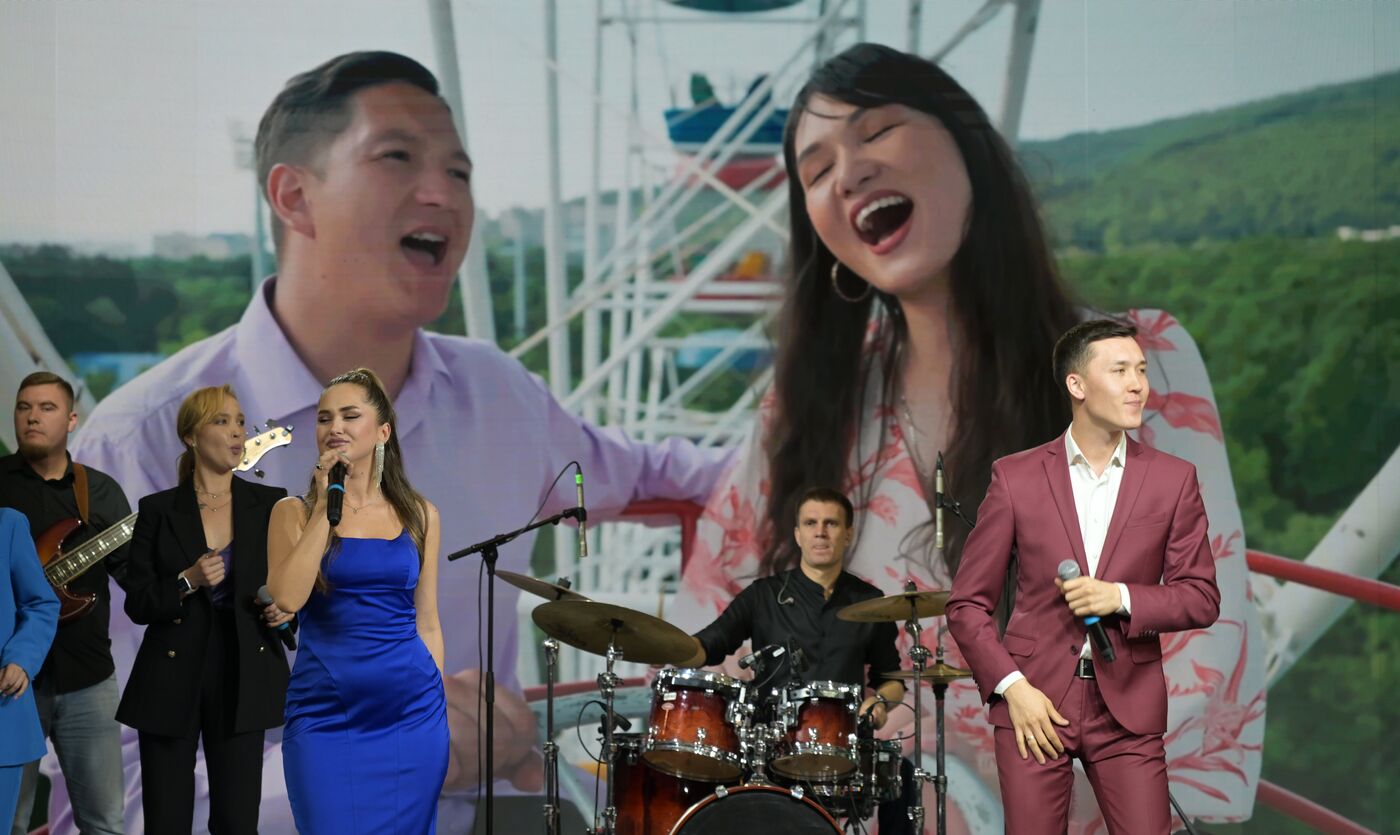 RUSSIA EXPO. Show by Sakhalin pop performers