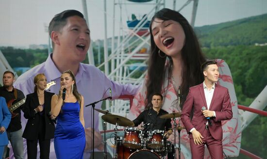 RUSSIA EXPO. Show by Sakhalin pop performers