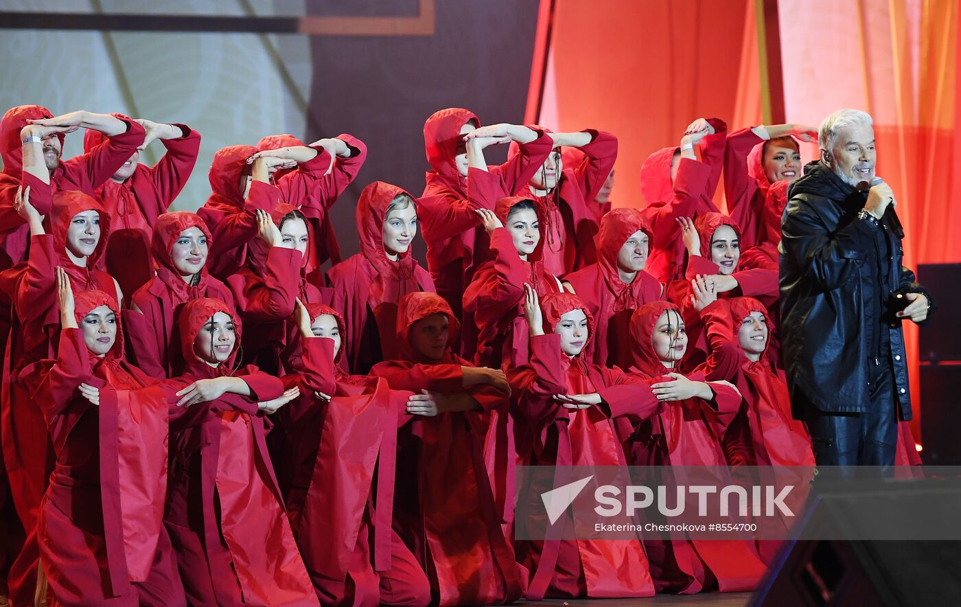 International RUSSIA EXPO forum and exhibition. Singer Oleg Gazmanov tribute show