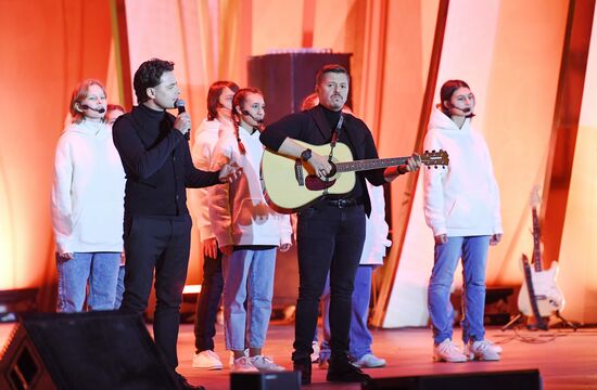 International RUSSIA EXPO forum and exhibition. Singer Oleg Gazmanov tribute show