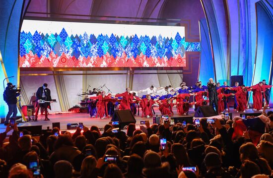 International RUSSIA EXPO forum and exhibition. Singer Oleg Gazmanov tribute show