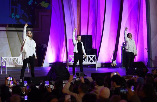 International RUSSIA EXPO forum and exhibition. Singer Oleg Gazmanov tribute show