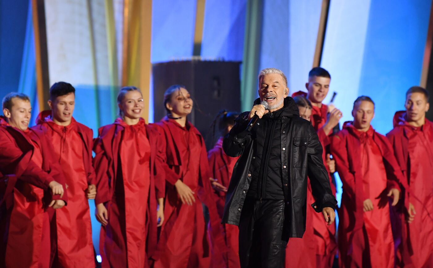International RUSSIA EXPO forum and exhibition. Singer Oleg Gazmanov tribute show