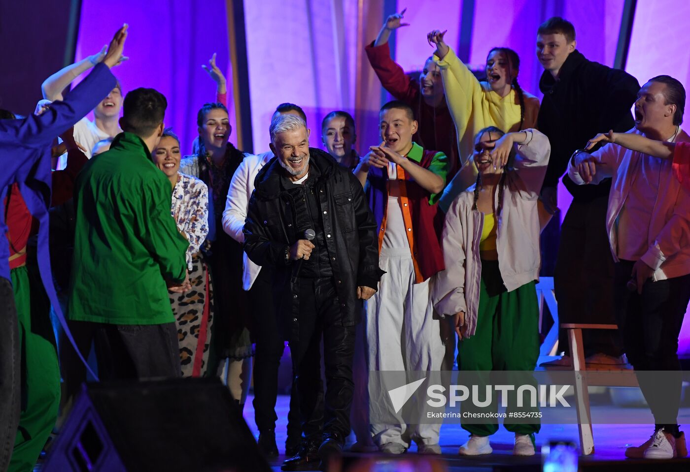 International RUSSIA EXPO forum and exhibition. Singer Oleg Gazmanov tribute show