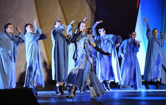 International RUSSIA EXPO forum and exhibition. Singer Oleg Gazmanov tribute show