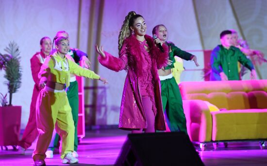 International RUSSIA EXPO forum and exhibition. Singer Oleg Gazmanov tribute show