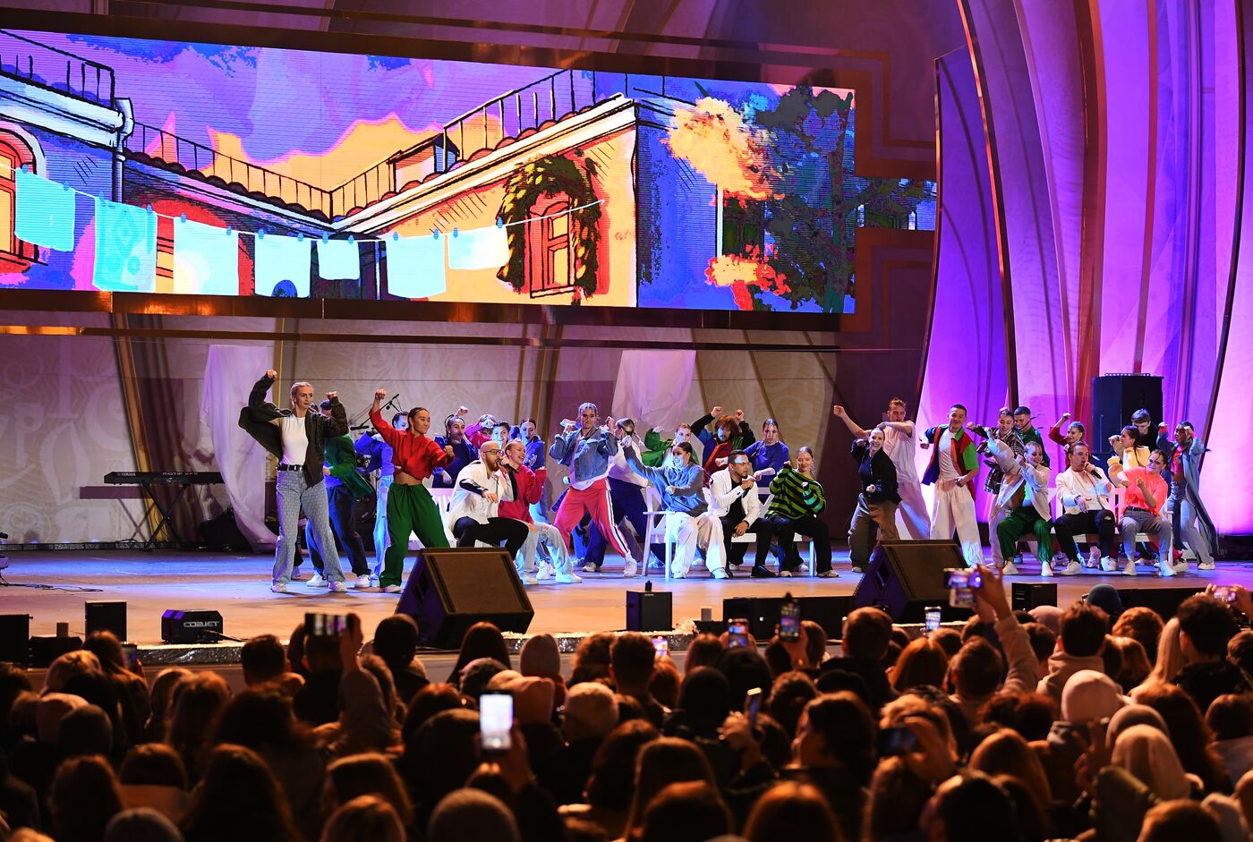 International RUSSIA EXPO forum and exhibition. Singer Oleg Gazmanov tribute show