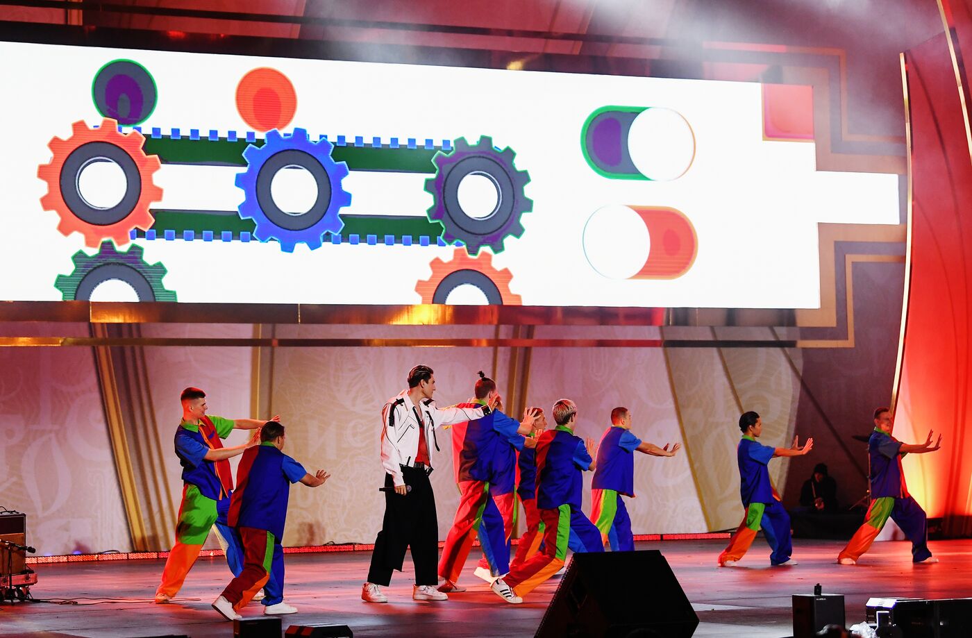 International RUSSIA EXPO forum and exhibition. Singer Oleg Gazmanov tribute show