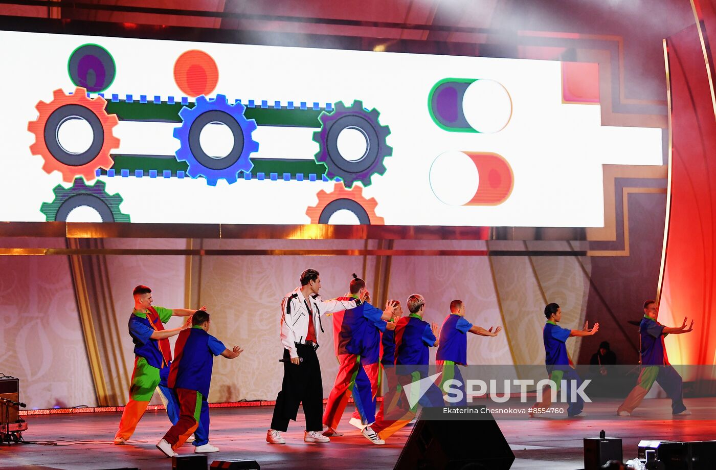 International RUSSIA EXPO forum and exhibition. Singer Oleg Gazmanov tribute show