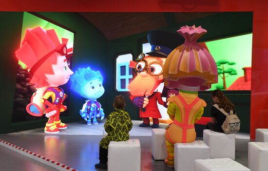 RUSSIA EXPO. Premiere of Steam Loco of The Fixies animated series