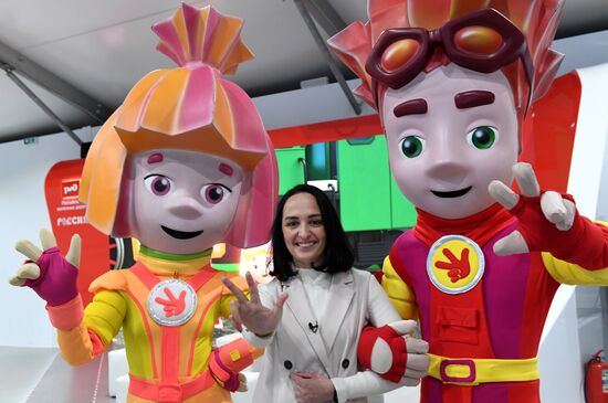 RUSSIA EXPO. Premiere of Steam Loco of The Fixies animated series