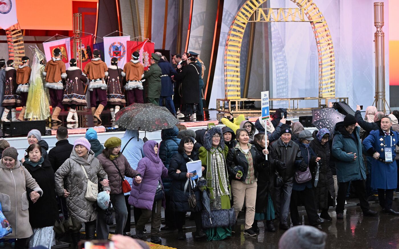 RUSSIA EXPO. Red Star band and Yury Kononov perform Russian Tank Alyosha song