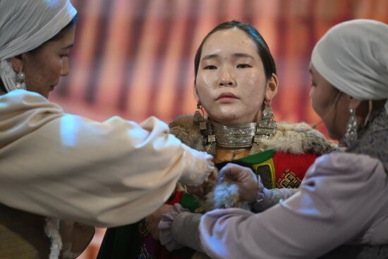 RUSSIA EXPO. Wedding ceremony with Yakut traditional rituals