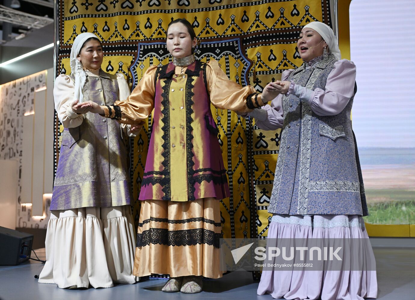 RUSSIA EXPO. Wedding ceremony with Yakut traditional rituals