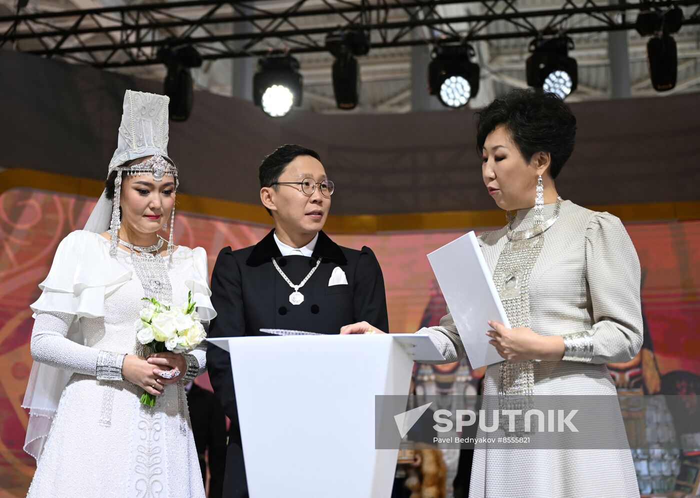 RUSSIA EXPO. Wedding ceremony with Yakut traditional rituals