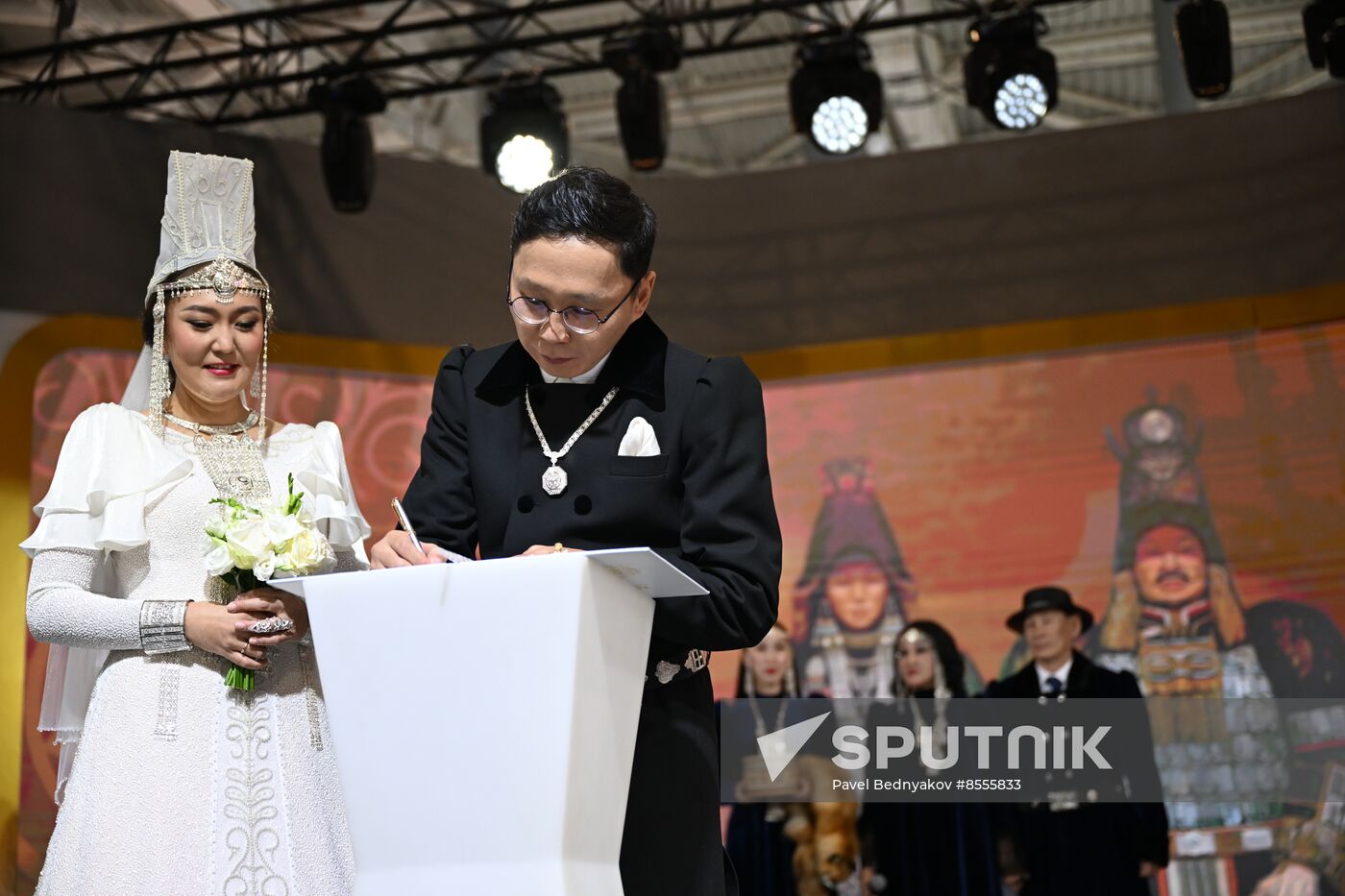 RUSSIA EXPO. Wedding ceremony with Yakut traditional rituals