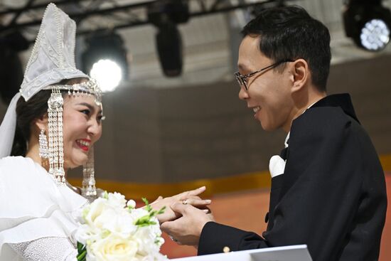 RUSSIA EXPO. Wedding ceremony with Yakut traditional rituals