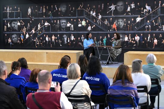 RUSSIA EXPO. Merited Artist of Russia Anna Bolshova's meet-and-greet with fans