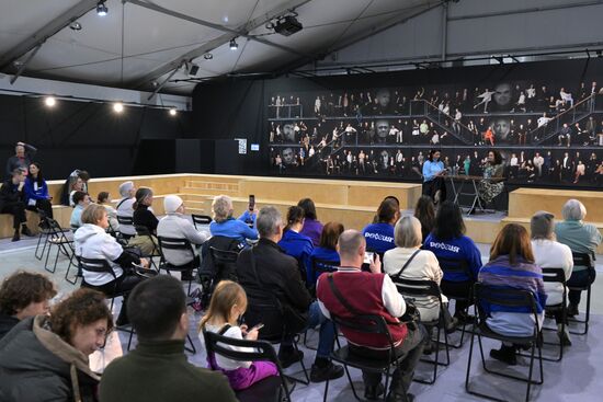 RUSSIA EXPO. Merited Artist of Russia Anna Bolshova's meet-and-greet with fans