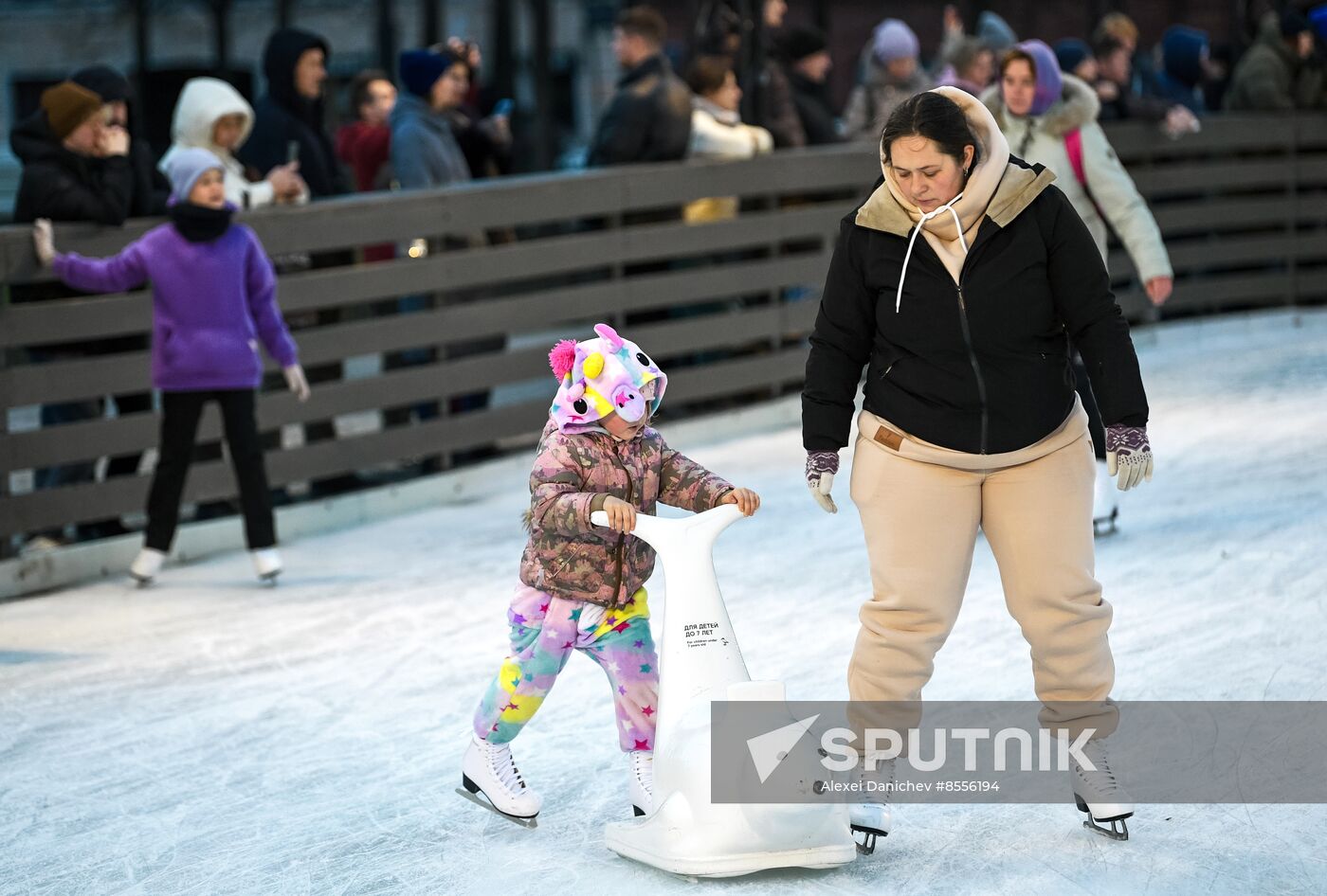 Russia Winter Leisure