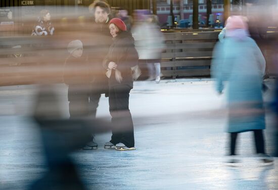 Russia Winter Leisure