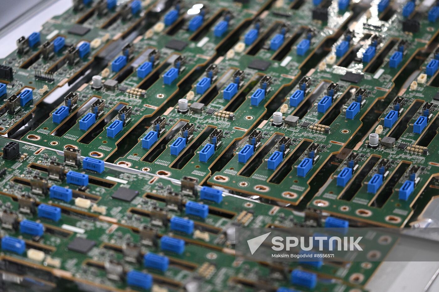 Russia Electronics Industry