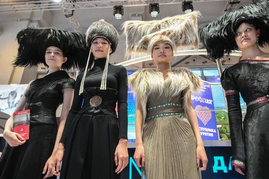 RUSSIA EXPO. Republic of Buryatia Day. Location: Russia, Moscow. Author: Ilya Pitalev/Sputnik. RUSSIA EXPO. Republic of Buryatia Day