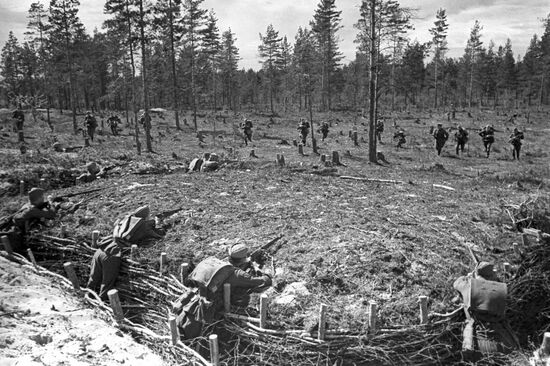 70th Infantry Division's army exercises near Leningrad