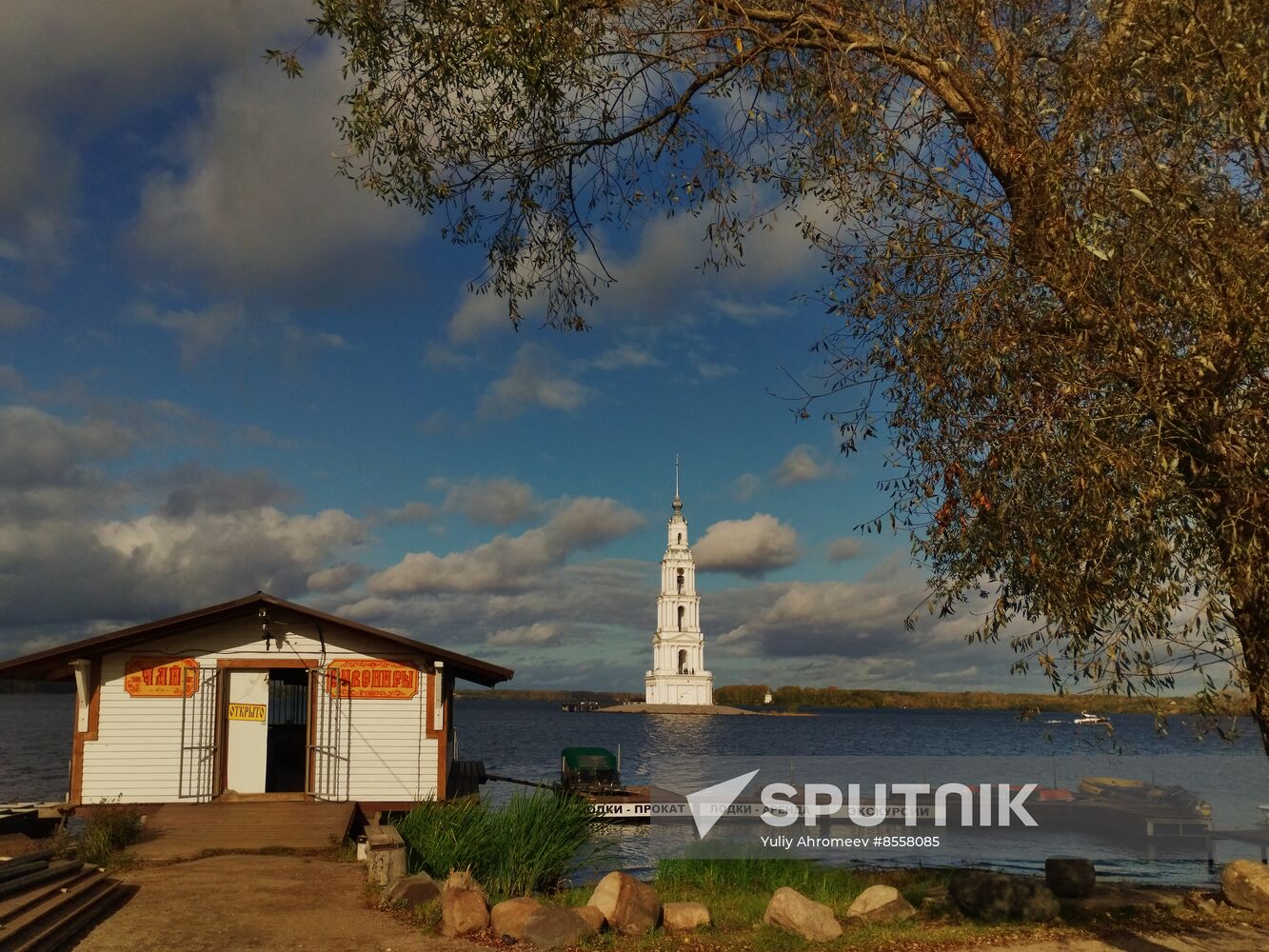 Flooded bell tower in Kalyazin