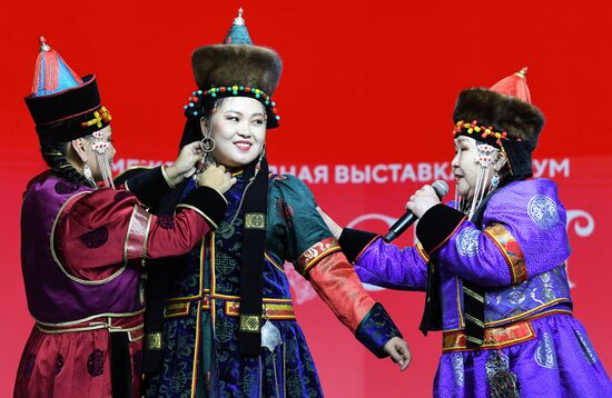 RUSSIA EXPO. Wedding ceremony in Buryat traditions