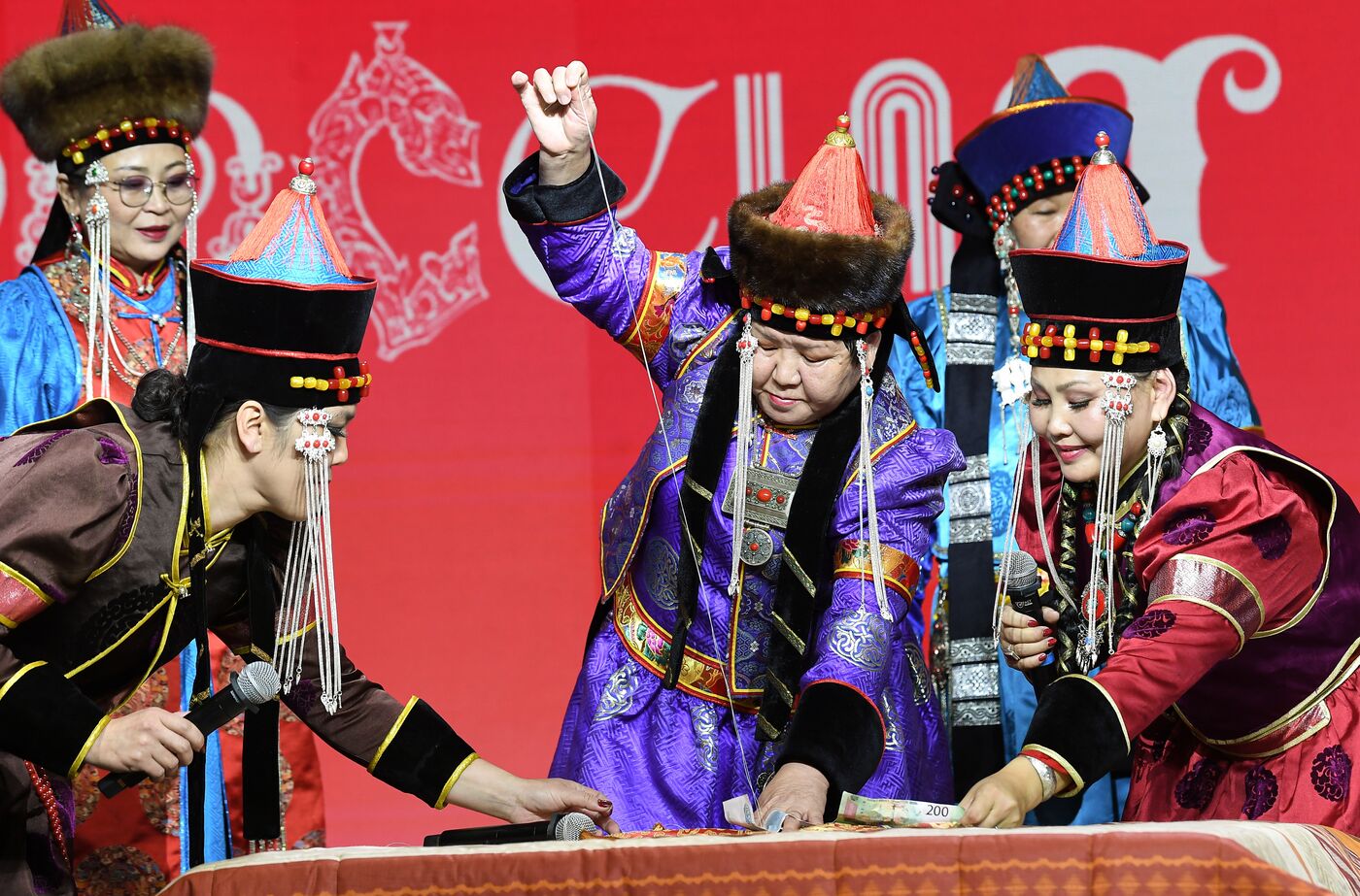 RUSSIA EXPO. Wedding ceremony in Buryat traditions