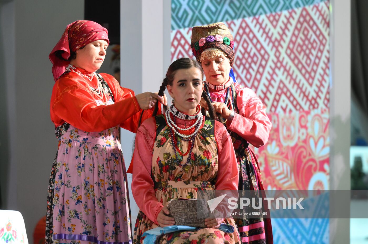 RUSSIA EXPO. Wedding ceremony in Trans-Baikal Territory traditions