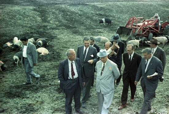 Nikita Khrushchev visits US