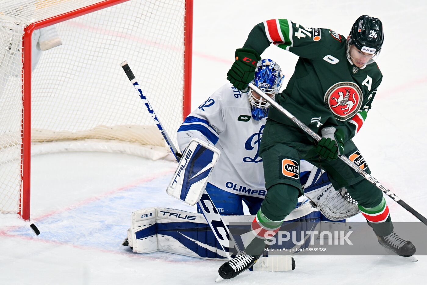 Russia Ice Hockey Kontinental League Ak Bars - Dynamo