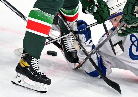 Russia Ice Hockey Kontinental League Ak Bars - Dynamo
